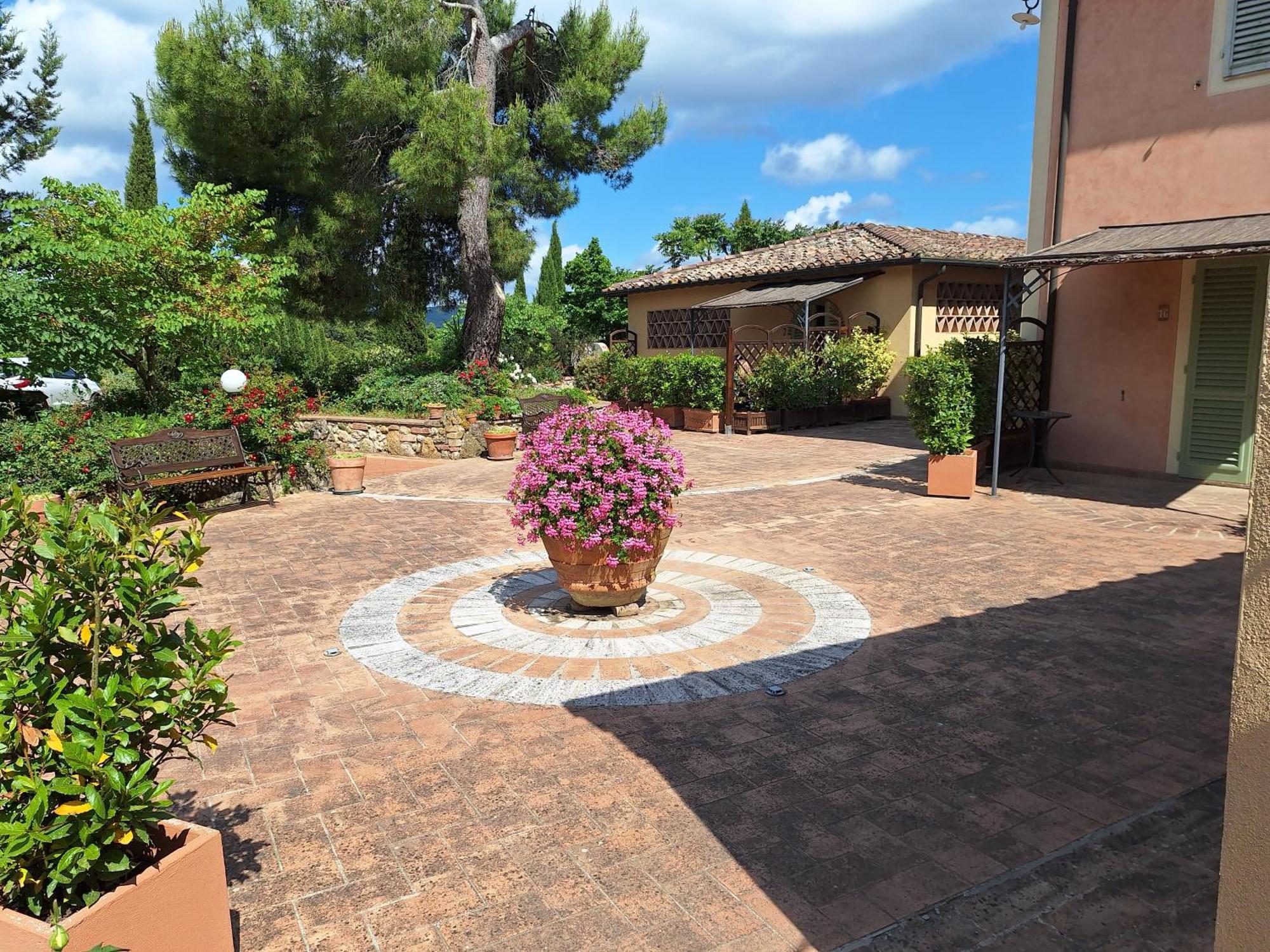 Antico Borgo Il Cardino Bed and Breakfast San Gimignano Eksteriør billede